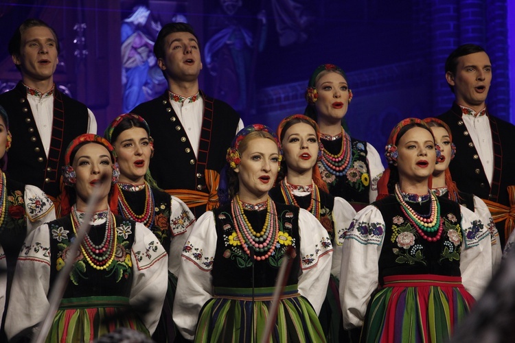 Żyrardów. Koncert kolęd i pastorałek zespołu Mazowsze