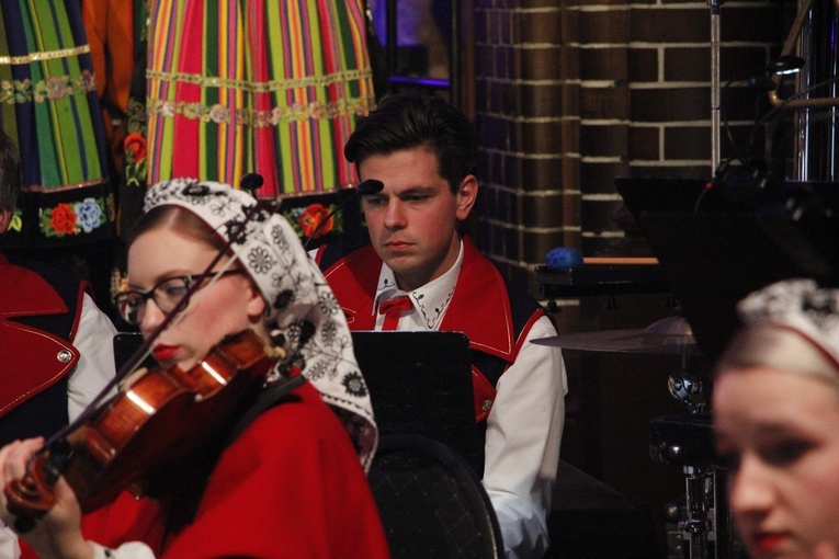 Żyrardów. Koncert kolęd i pastorałek zespołu Mazowsze