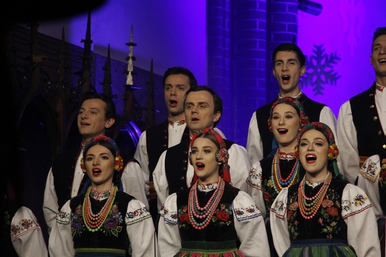 Żyrardów. Koncert kolęd i pastorałek zespołu Mazowsze