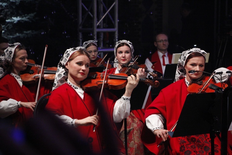 Żyrardów. Koncert kolęd i pastorałek zespołu Mazowsze