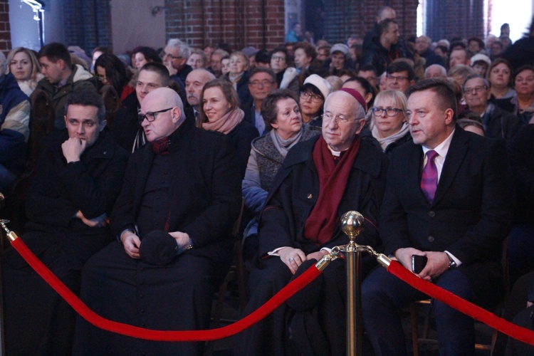 Żyrardów. Koncert kolęd i pastorałek zespołu Mazowsze