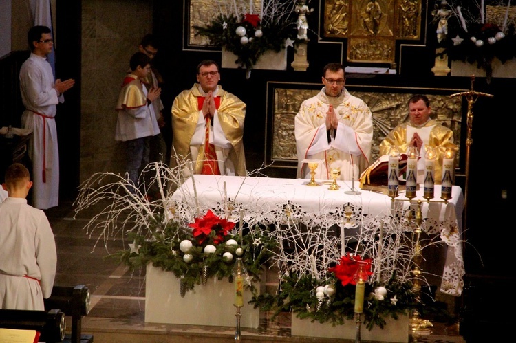 Borzęcin Dolny. Poświęcenie figury Matki Bożej Fatimskiej