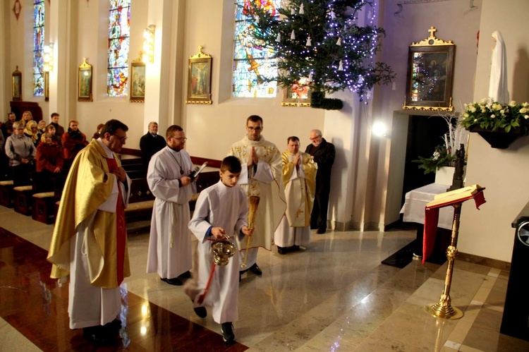 Borzęcin Dolny. Poświęcenie figury Matki Bożej Fatimskiej