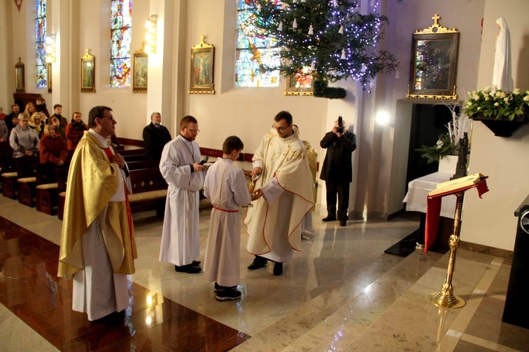 Borzęcin Dolny. Poświęcenie figury Matki Bożej Fatimskiej