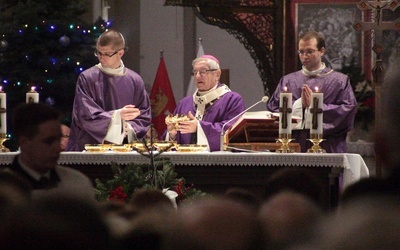 Abp Sławoj Leszek Głódź, metropolita gdański.