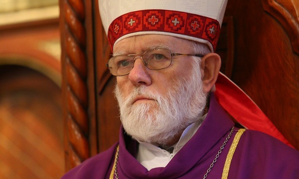 abp. Celestino Aós