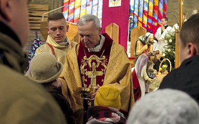 ▲	– W Kościele szukajmy modlitwy, adoracji i Eucharystii – zachęcał w płockiej Stanisławówce hierarcha.