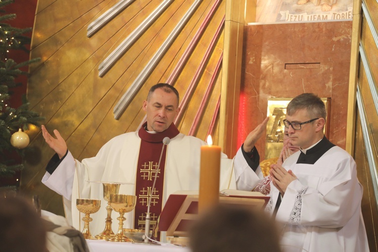 Poświęcenie nowej chrzcielnicy w Miliardowicach