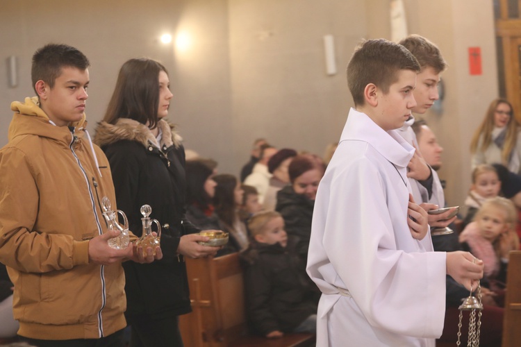 Poświęcenie nowej chrzcielnicy w Miliardowicach