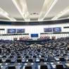 Europarlament chce zwiększenia presji na Polskę i Węgry w sprawie praworządności