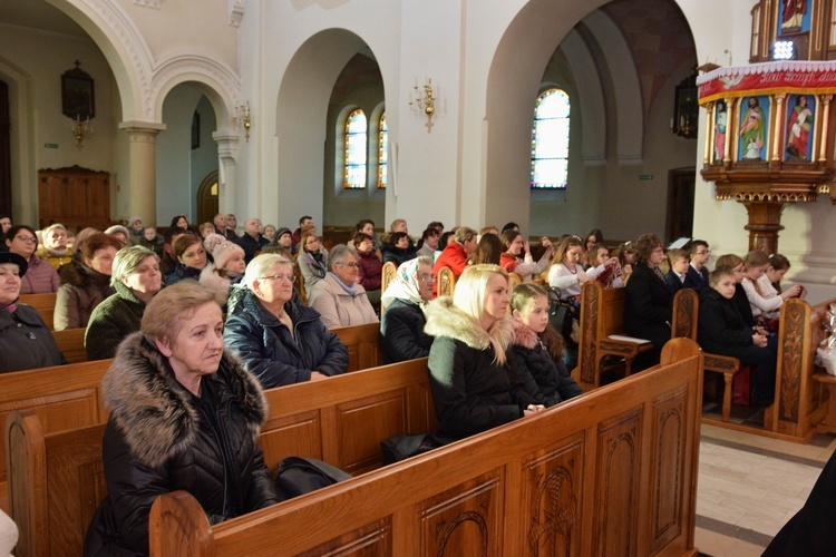 Konkurs Kolęd i Pastorałek w Borzęcinie