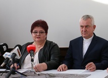 Do zgłaszania kandydatów zachęcają Ewa Kamińska, wiceprezes SCM "Arka", i prezes stowarzyszenia ks. Andrzej Tuszyński.