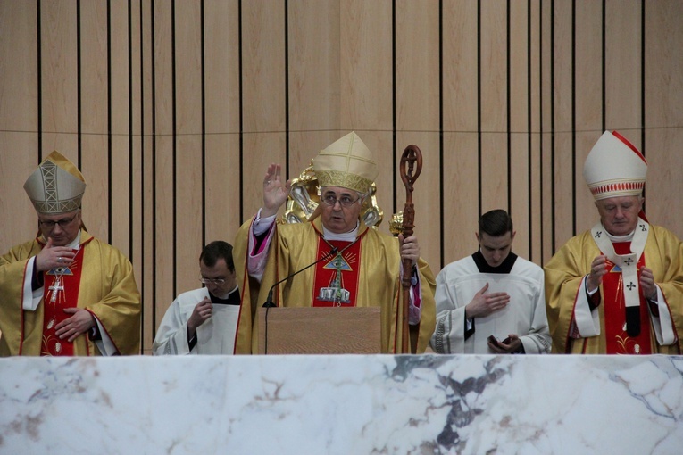 Relikwie św. bp. Józefa Pelczara i bł. Klary Szczęsnej w Świątyni Opatrzności Bożej