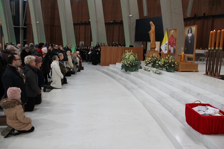 Relikwie św. bp. Józefa Pelczara i bł. Klary Szczęsnej w Świątyni Opatrzności Bożej