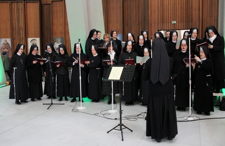 Relikwie św. bp. Józefa Pelczara i bł. Klary Szczęsnej w Świątyni Opatrzności Bożej