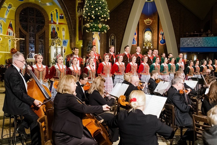 Tychy. Koncert kolęd w wykonaniu "Śląska"