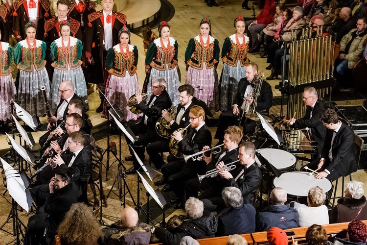 Tychy. Koncert kolęd w wykonaniu "Śląska"