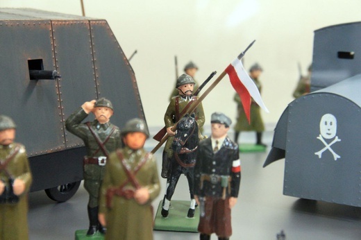 Od Insurekcji Kościuszkowskiej do III Powstania Śląskiego. Wystawa żołnierzyków