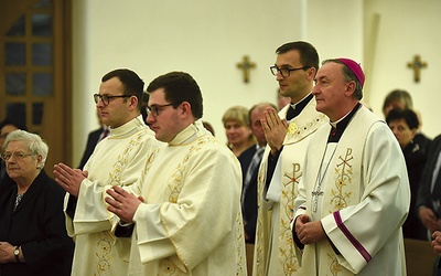 W nieszporach uczestniczył bp Andrzej Jeż.