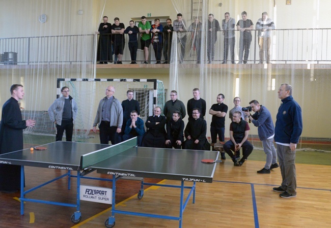 Turniej w ping-ponga w WSD Radom