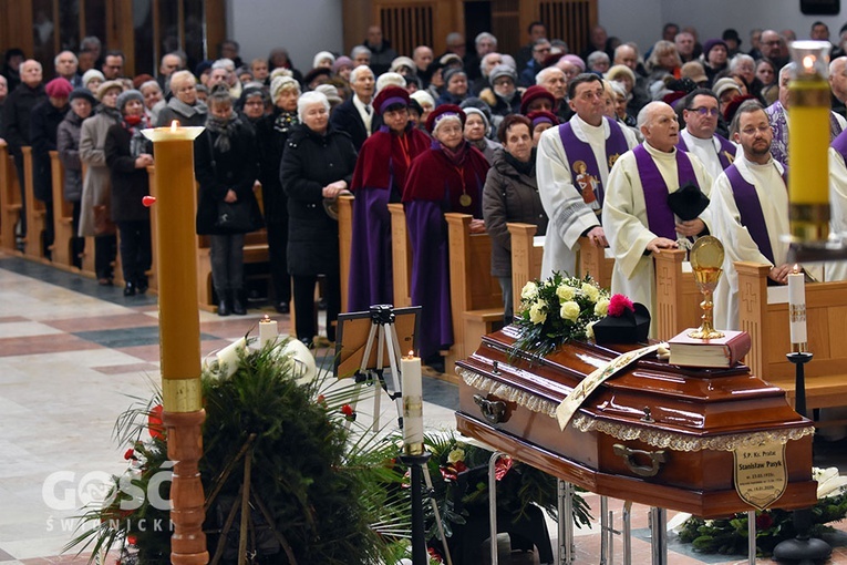 Uroczystości pogrzebowe ks. Stanisława Pasyka