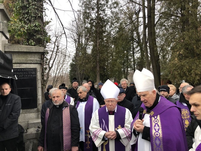 Uroczystości pogrzebowe ks. Stanisława Pasyka