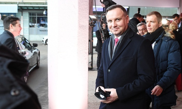 Prezydent spotka się w Davos z szefami NATO, OPEC i MFW