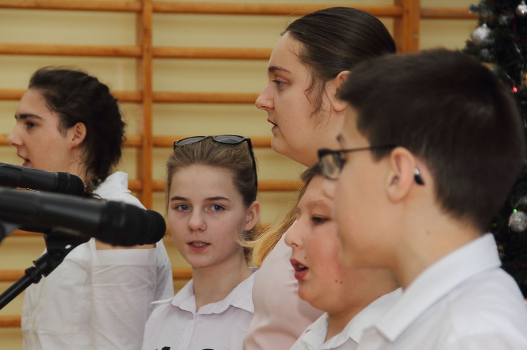 Międzyszkolny Konkurs Kolęd I Pastorałek Osób Niepełnosprawnych w Białogardzie