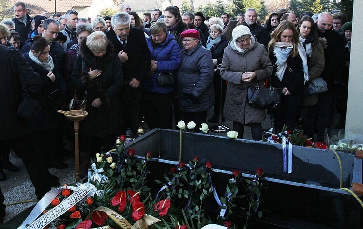 Pogrzeb śp. ks. kan. Marka Kręciocha w Kobiernicach