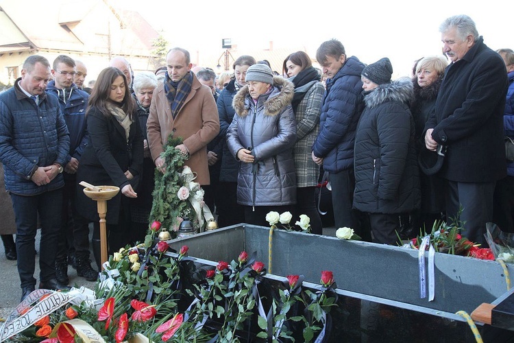 Pogrzeb śp. ks. kan. Marka Kręciocha w Kobiernicach