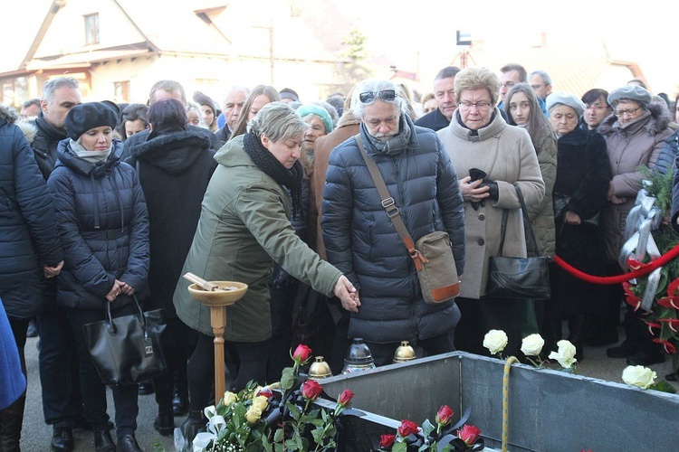 Pogrzeb śp. ks. kan. Marka Kręciocha w Kobiernicach