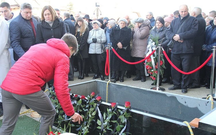 Pogrzeb śp. ks. kan. Marka Kręciocha w Kobiernicach