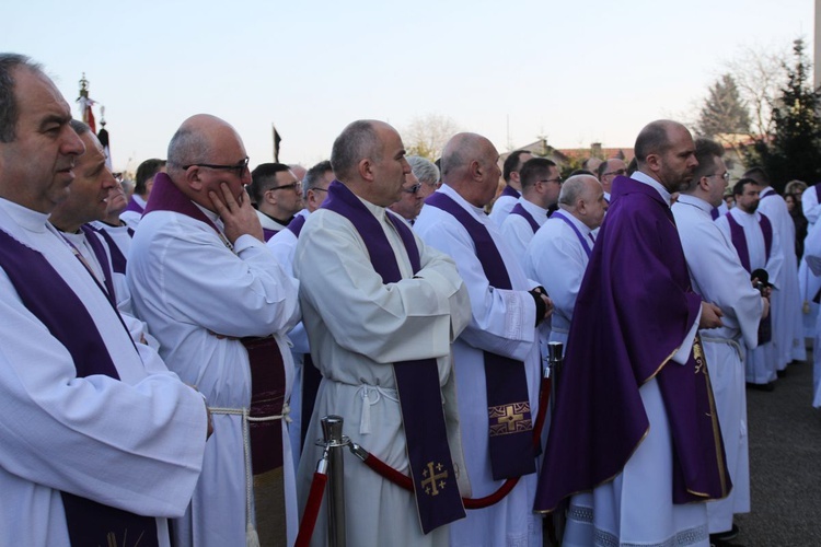 Pogrzeb śp. ks. kan. Marka Kręciocha w Kobiernicach