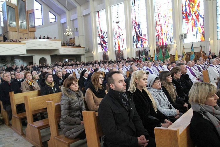 Pogrzeb śp. ks. kan. Marka Kręciocha w Kobiernicach