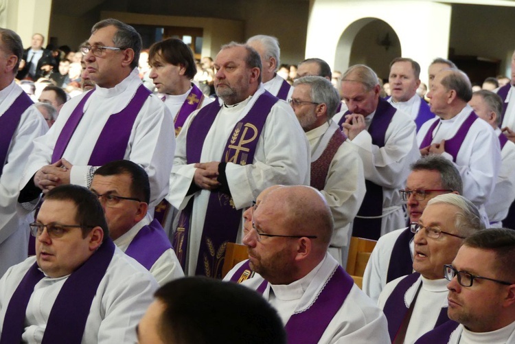 Pogrzeb śp. ks. kan. Marka Kręciocha w Kobiernicach