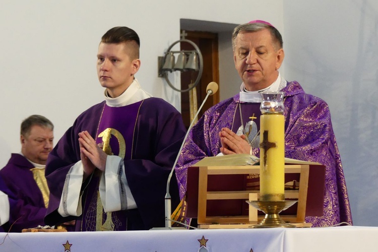 Pogrzeb śp. ks. kan. Marka Kręciocha w Kobiernicach