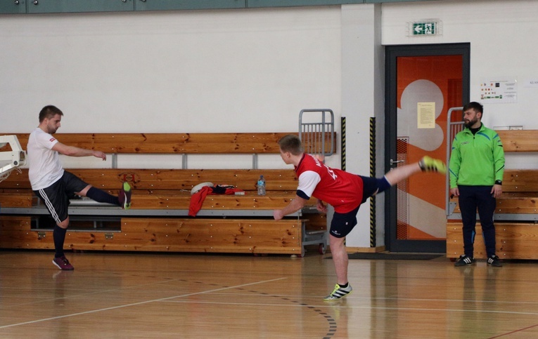 Turniej Wspólnot Chrześcijańskich w piłkę nożną [I DZIEŃ]