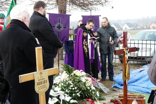 Pogrzeb śp. Bogdana Pudełko w Pisarzowicach