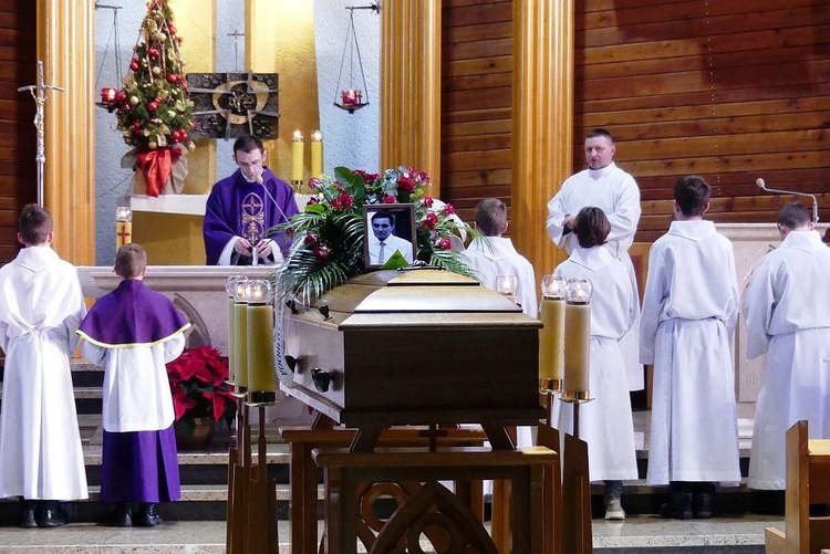 Pogrzeb śp. Bogdana Pudełko w Pisarzowicach