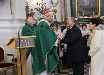 Prezes stowarzyszenia podziękował arcybiskupowi za udział w wydarzeniu.