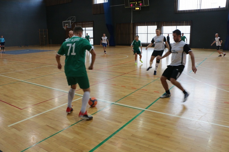 Turniej Wspólnot Chrześcijańskich w piłkę nożną [II DZIEŃ]