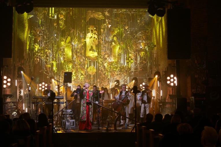 Golec uOrkiestra w bazylice św. Brygidy w Gdańsku