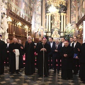 ▲	Wspólna modlitwa ekumeniczna w sandomierskiej katedrze. 