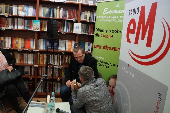 Tychy. Spotkanie z autorem książki  "Szarbel. Droga doskonałości"