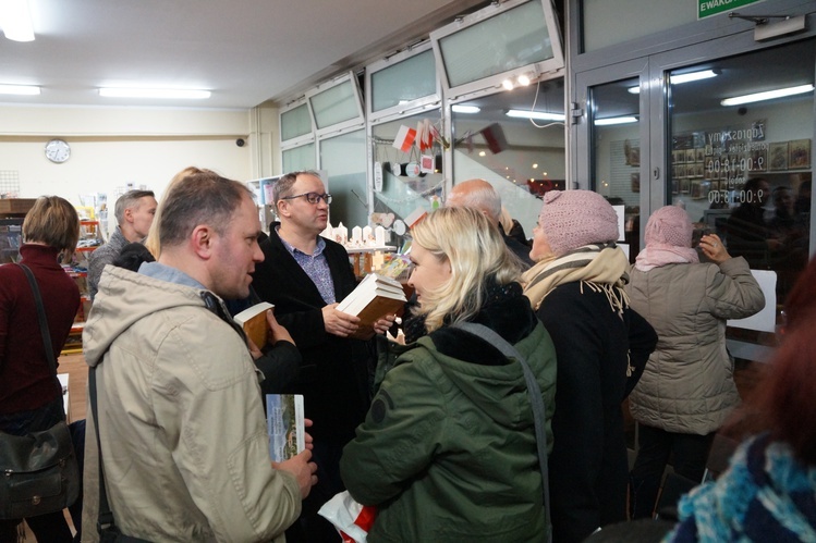 Tychy. Spotkanie z autorem książki  "Szarbel. Droga doskonałości"