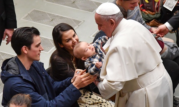 Franciszek podczas audiencji generalnej