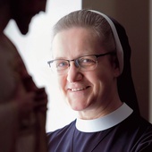 Siostra Maksymilla Pliszka jest przełożoną generalną Zgromadzenia Sióstr Służebniczek Bogarodzicy Dziewicy Niepokalanie Poczętej.