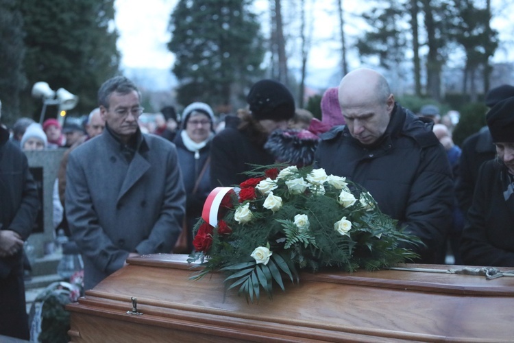 Ostatnie pożegnanie śp. Stefana Jakubowskiego, budowniczego kaplicy na Groniu Jana Pawła II