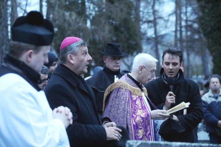 Ostatnie pożegnanie śp. Stefana Jakubowskiego, budowniczego kaplicy na Groniu Jana Pawła II