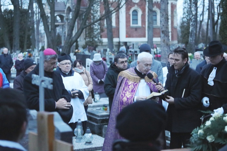 Ostatnie pożegnanie śp. Stefana Jakubowskiego, budowniczego kaplicy na Groniu Jana Pawła II